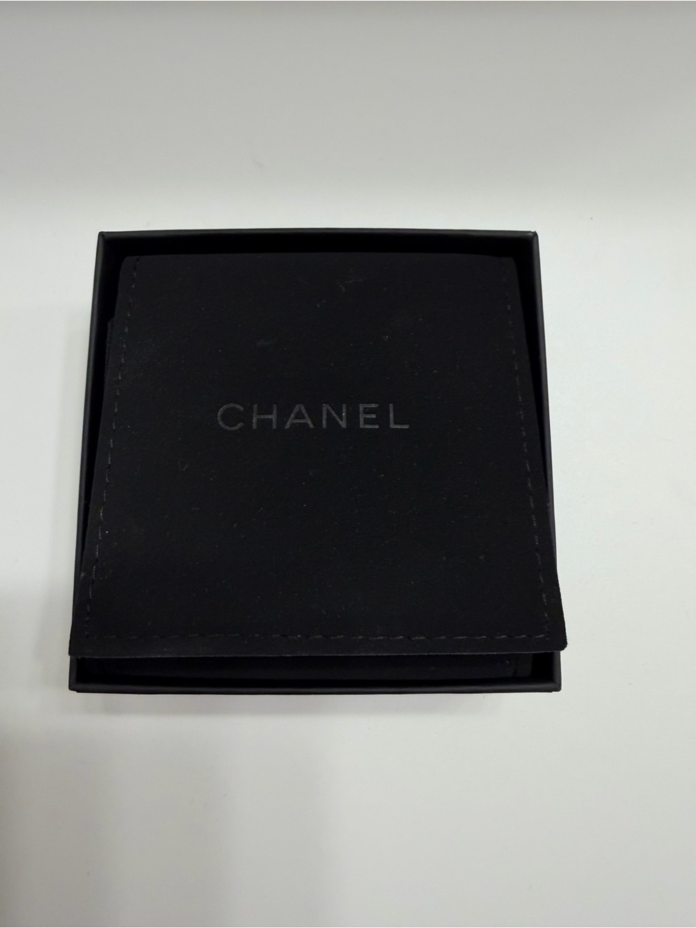 Chanel 2025 Strass Star and Logo Silver Tone and Crystal Hoop Earrings - Picture 6 of 7